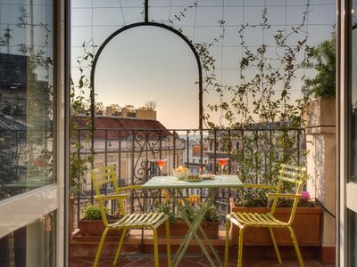 Deluxe Two Bedroom Penthouse 120mqs + terrace