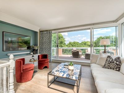 Duplex Park View Apartment