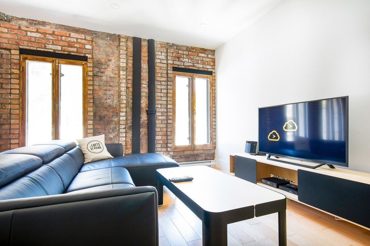 SP303 – Lofts St-Pierre – Par Les Lofts Vieux-Qc gallery image 4