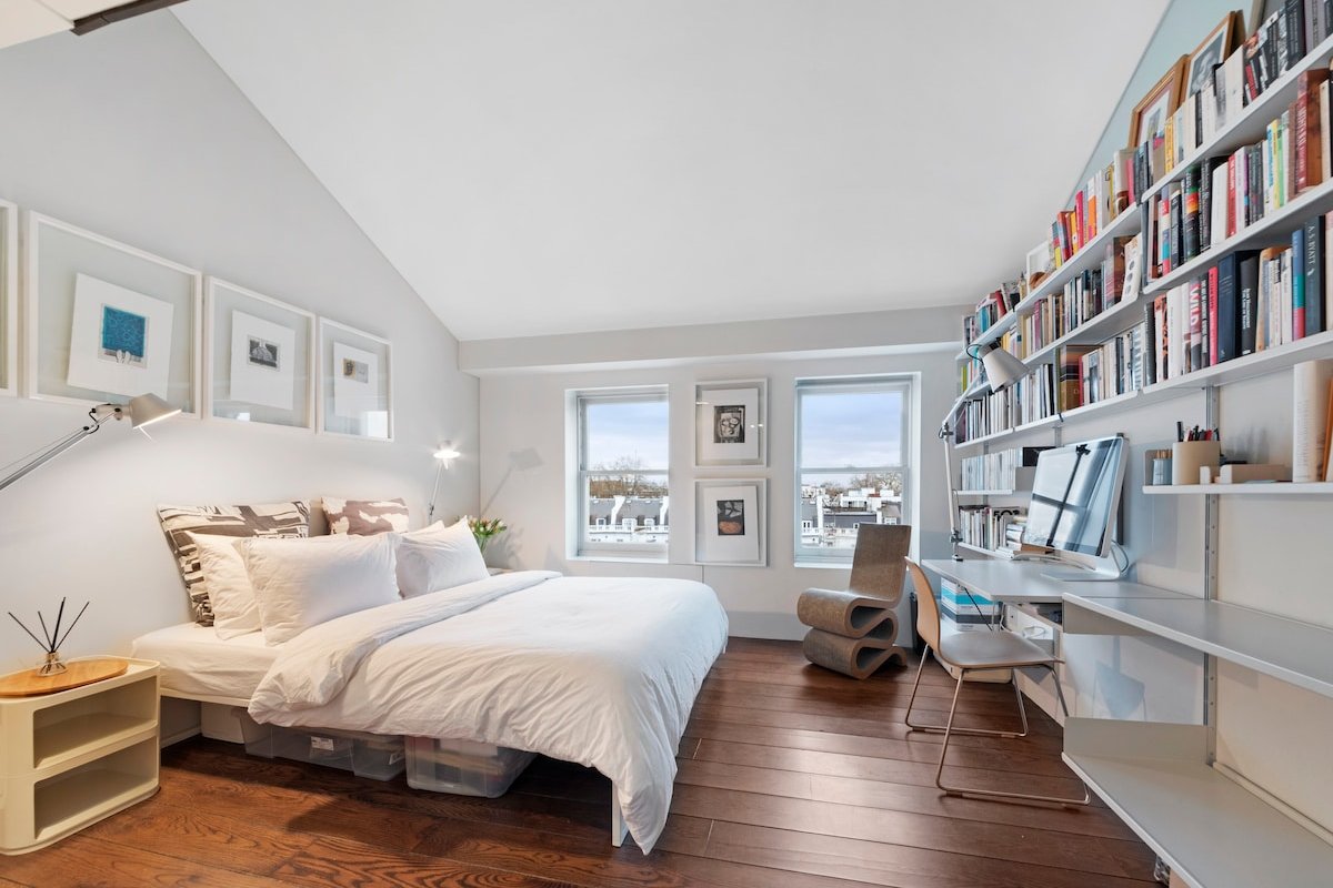 Elegant Paddington Penthouse 2 Bedroom 3 Bathroom gallery image 3