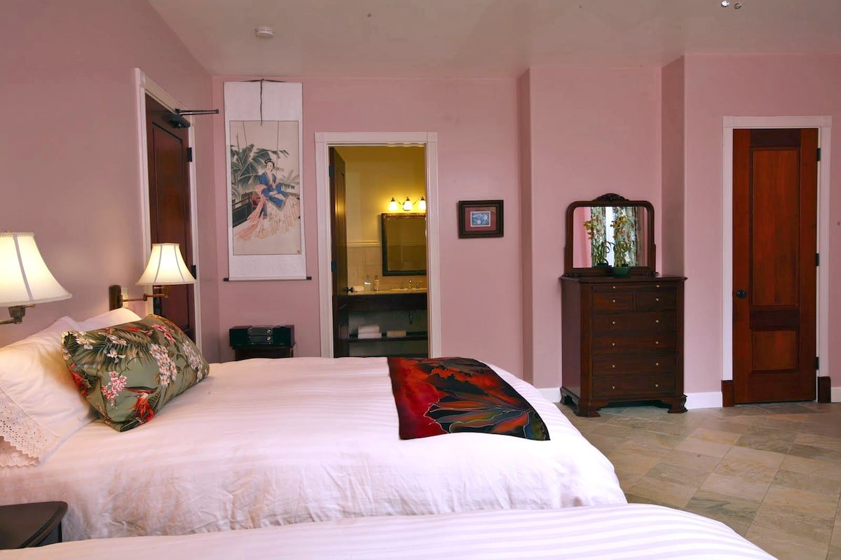 Elegant Lodge at Hawaii Island Retreat – 10 Rooms gallery image 5