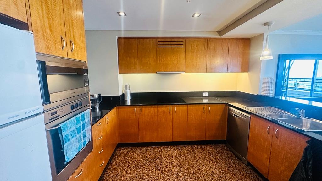 City water views 3bedrm Apartment The Star Pyrmont gallery image 4