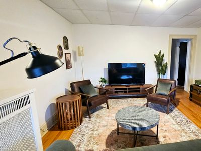 Central cozy 4 bedroom w/King bed