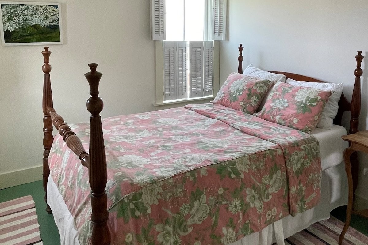 Sea Breeze Inlet Cottage, 3 Room Suite gallery image 4