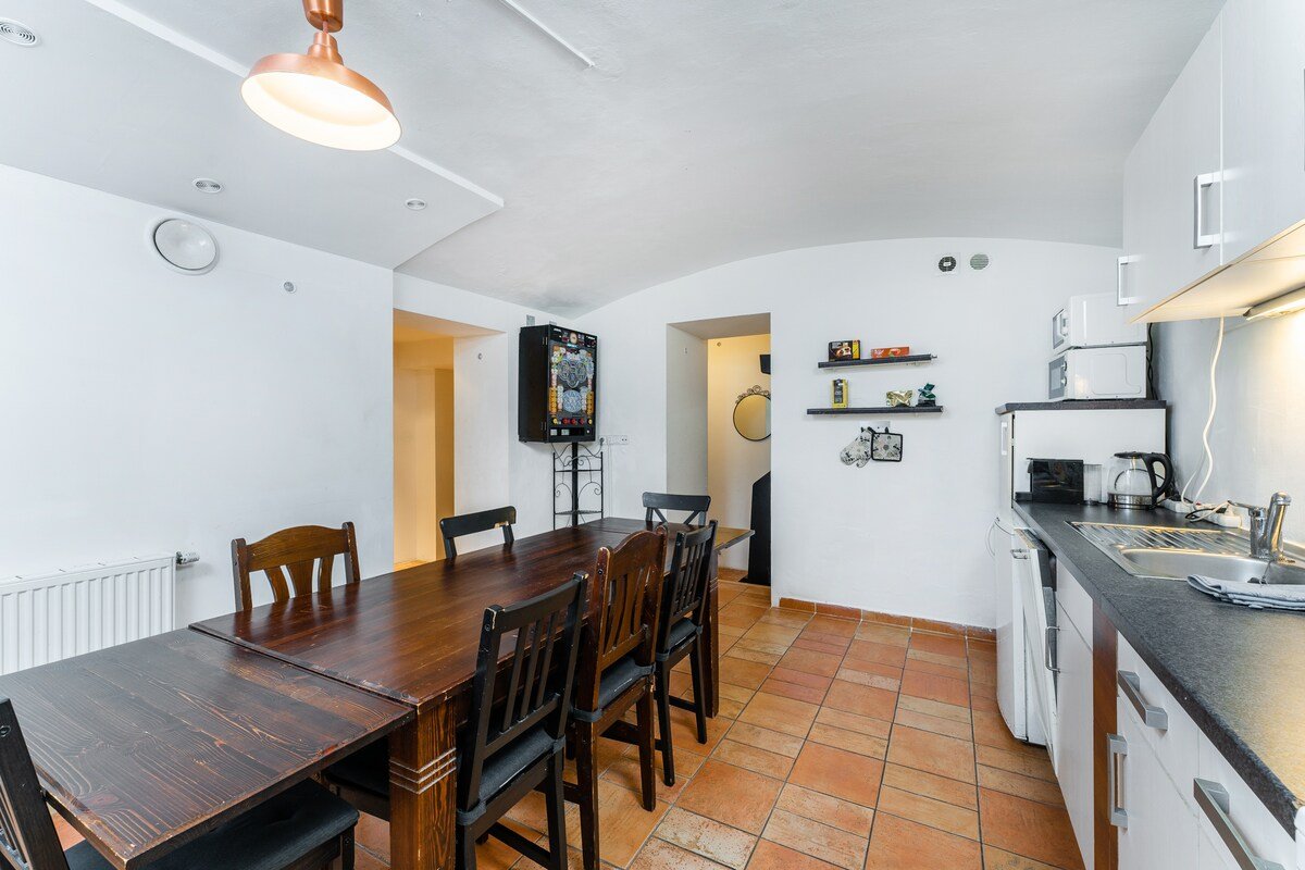 Prague apt for groups | billiard-foosball-fumoir gallery image 5