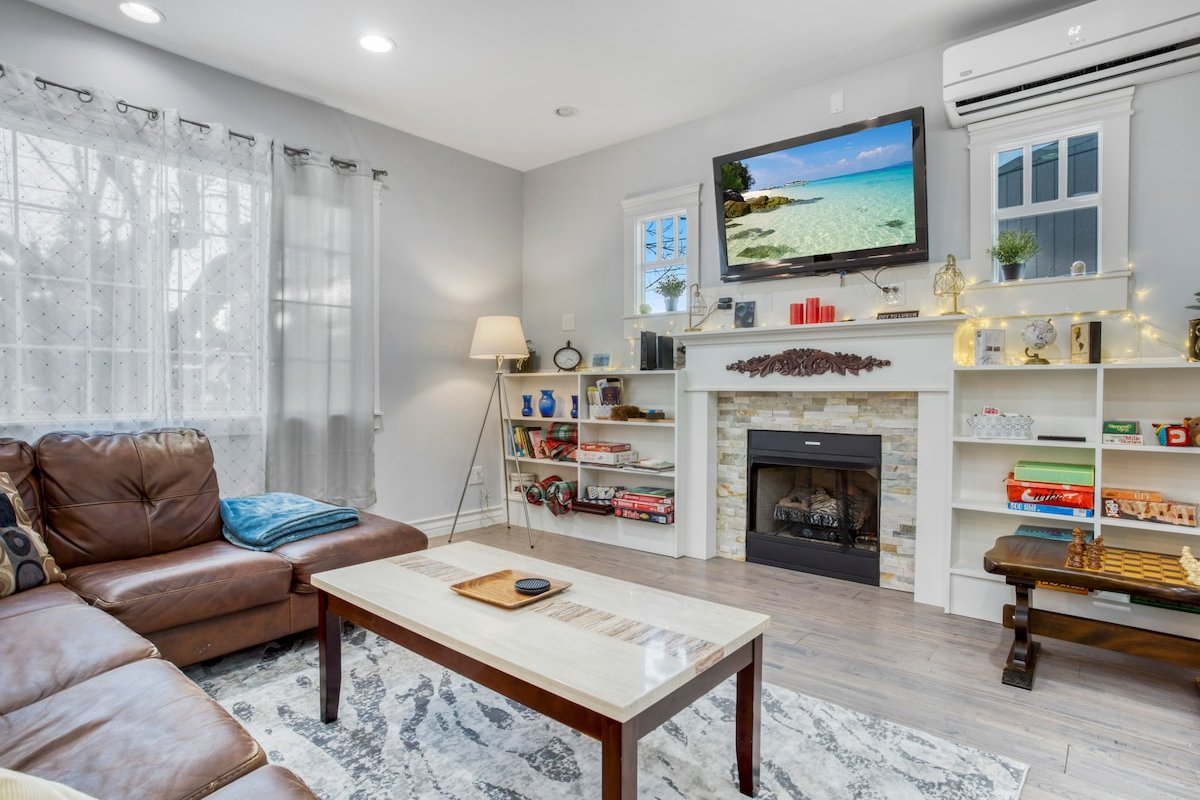 New Remodeled Historic 5 bed 4 bath in Laurelhurst gallery image 4