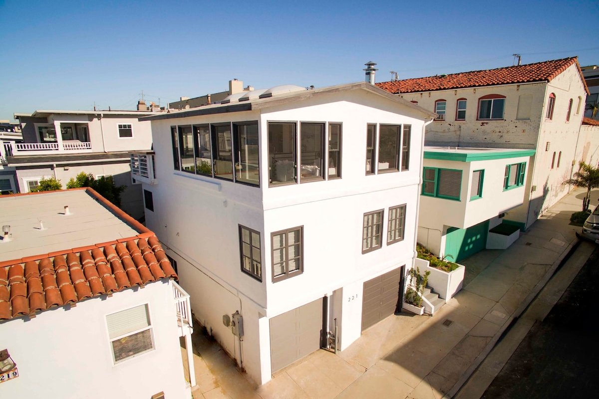 Luxurious Coastal Retreat gallery image 4