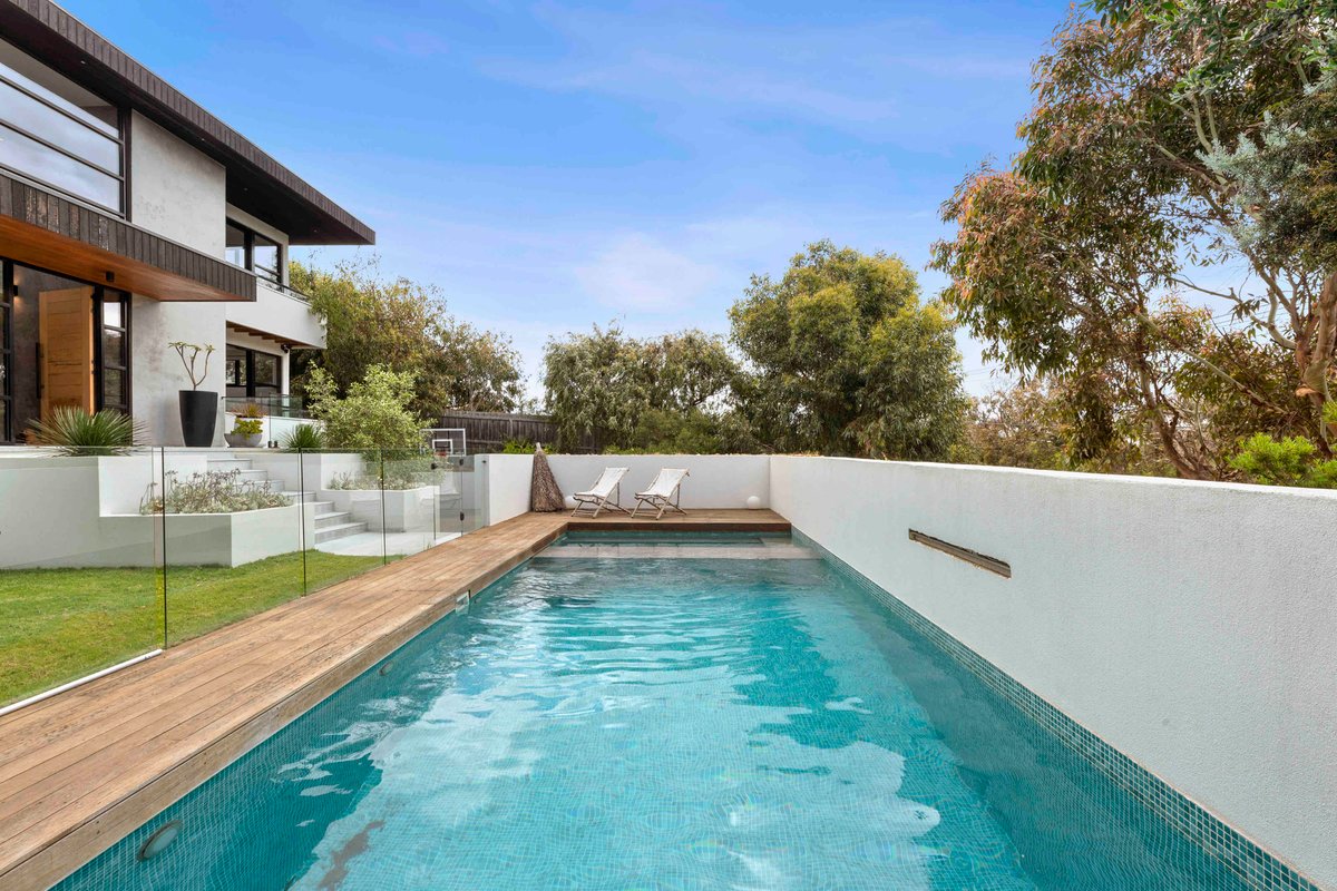 Beach Dreams- Beach, Spa, Pool, Gym + Cinema