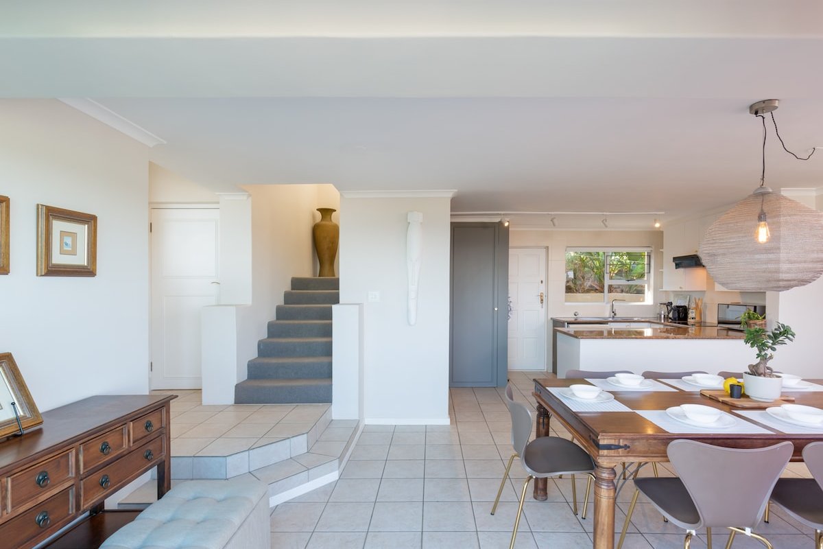 Your Dream Home in Sunny Camps Bay gallery image 4