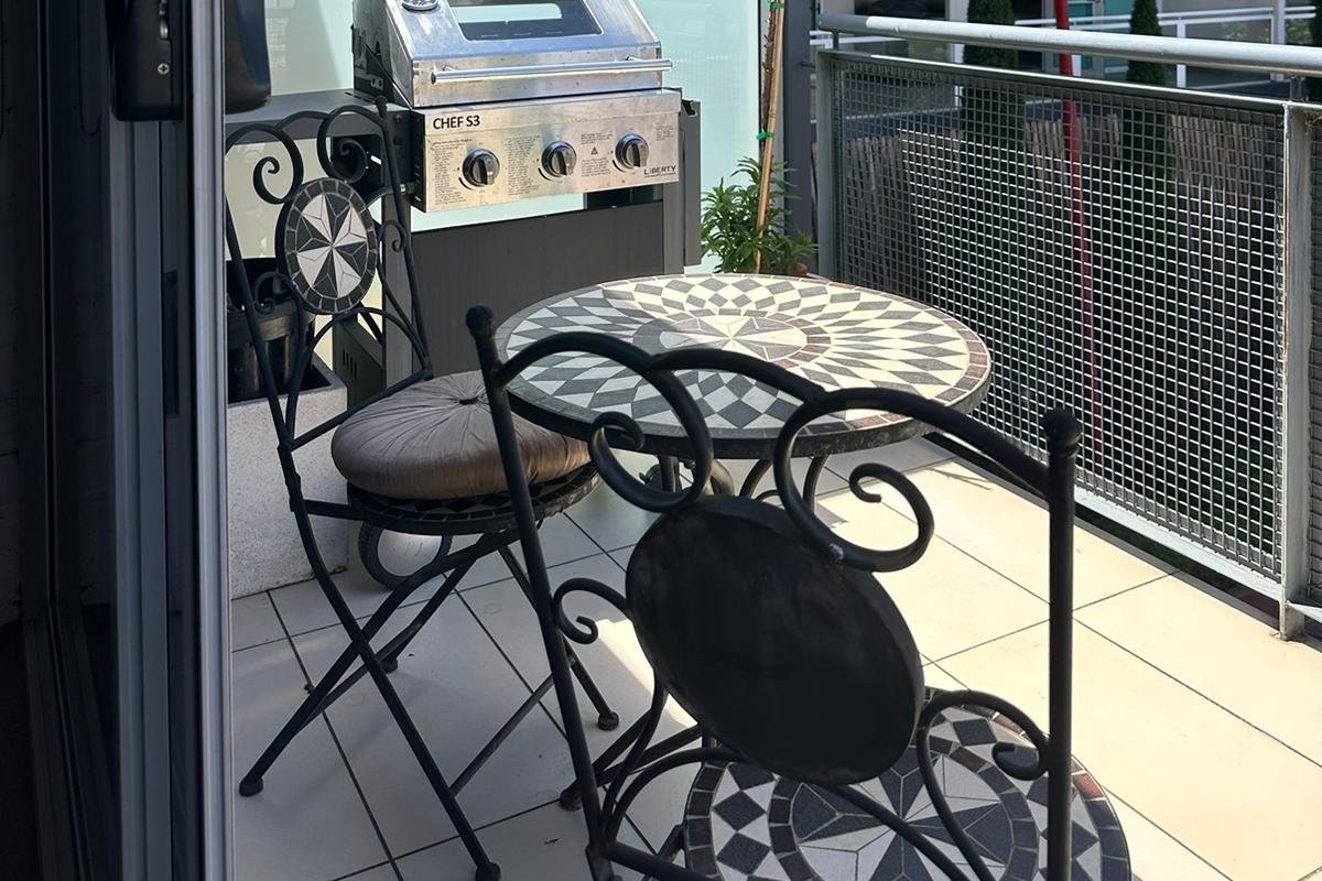 Boxwood IXL Lux – Hobart Waterfront gallery image 3