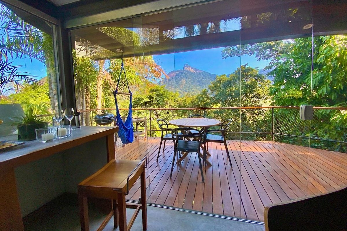 Contemporary House in the Forest gallery image 2