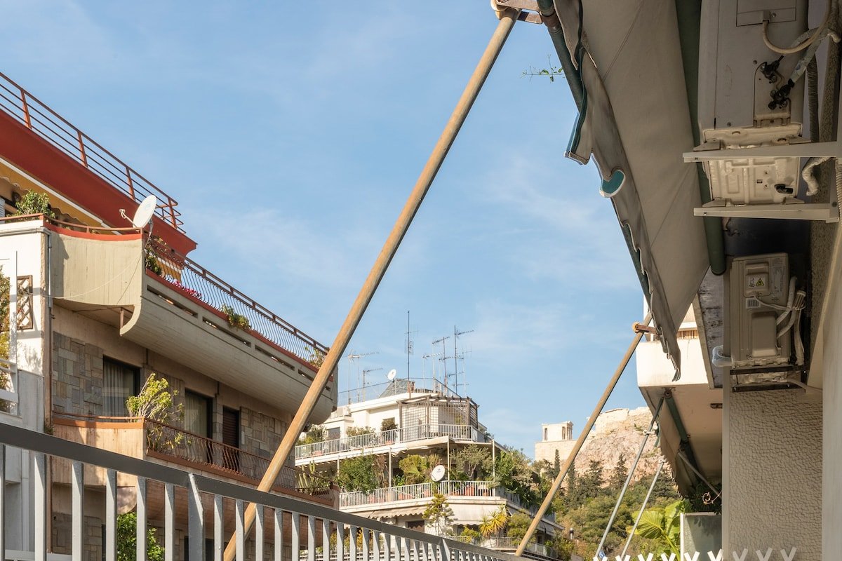 Exquisite 3BDR/2Bath apt in Acropolis &Netflix gallery image 3