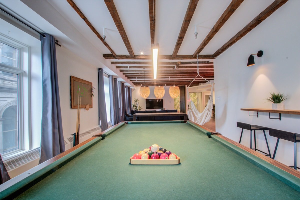 Tropical Loft in old Montreal gallery image 5