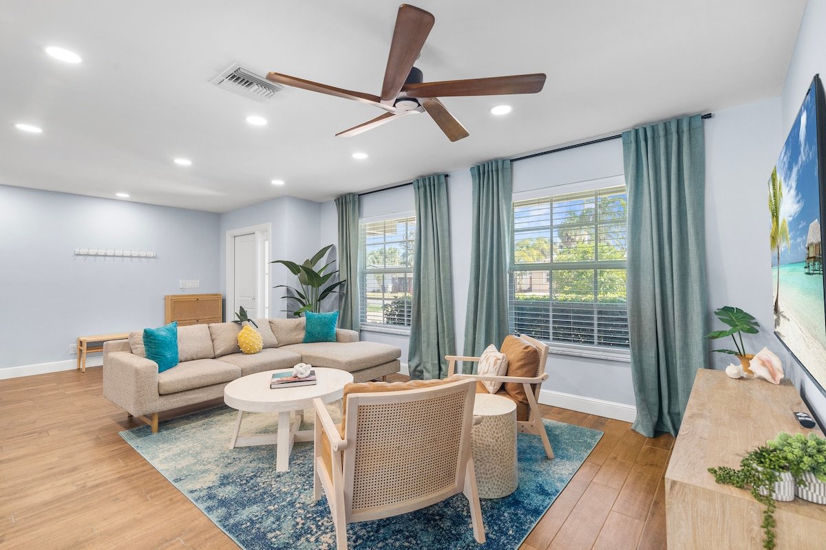 Kid Amenities| Heated Salt Pool+Spa| Near Beach gallery image 4