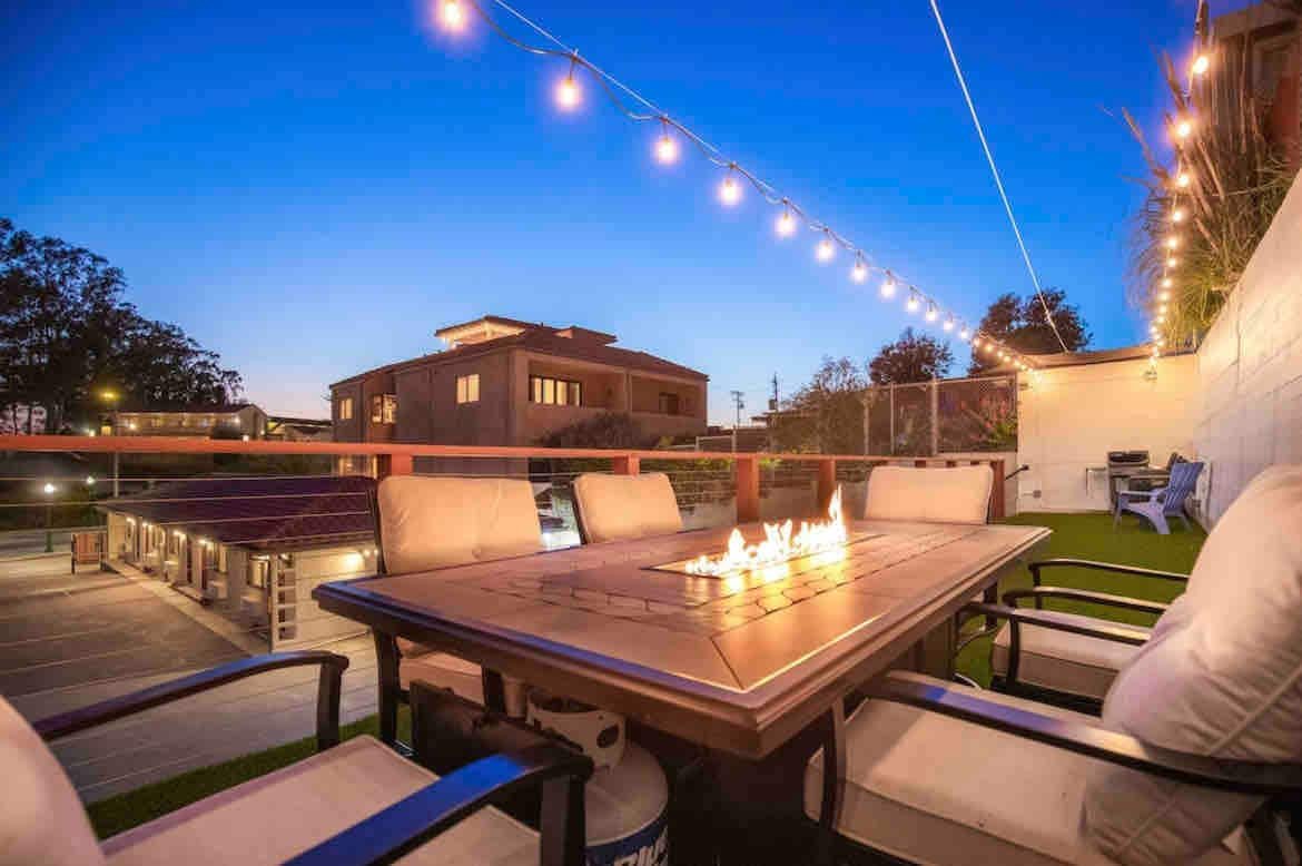 WOW! Gated 5-Suite Coastal Retreat @ Main Beach gallery image 5