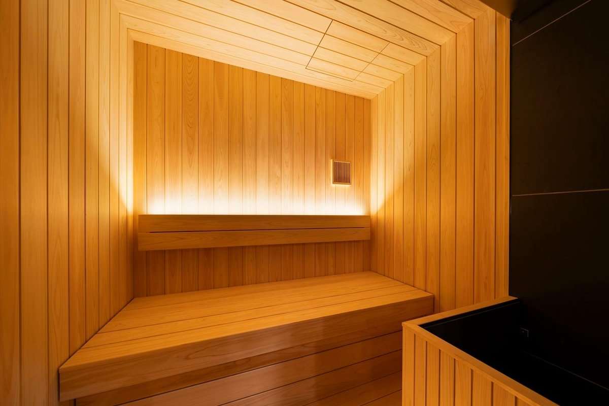 空港送迎・観光タクシーオプションあり！専用サウナ＆ジム完備！広々129㎡/無料駐車場有/最大8名 gallery image 4