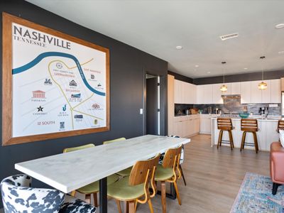 Neon Notes | Group Escape w/ Epic Bunk Room