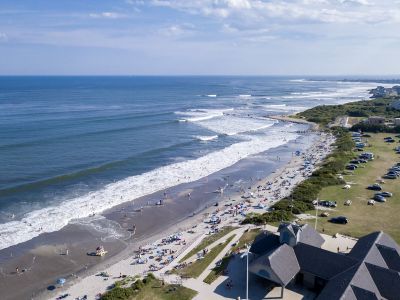 Walk to Beach (1/4 Mile), Newly Renovated, A/C