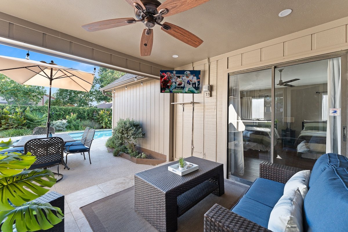 Luxury Home Sleeps 20 with Heated Pool & Billiard gallery image 5