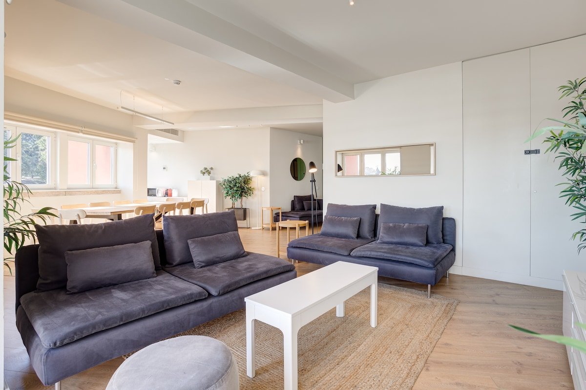 Home Out- Apartment w/8 Suite at Marquês de Pombal gallery image 4