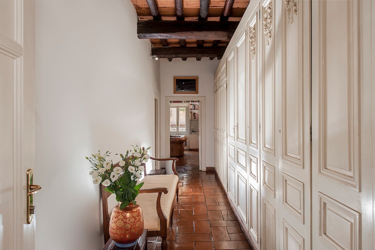 Condotti 21 Amazing Penthouse gallery image 5