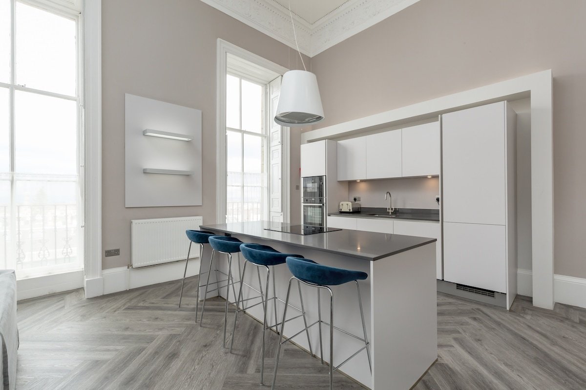 York Place City Centre 2 bedroom deluxe Apartment gallery image 5