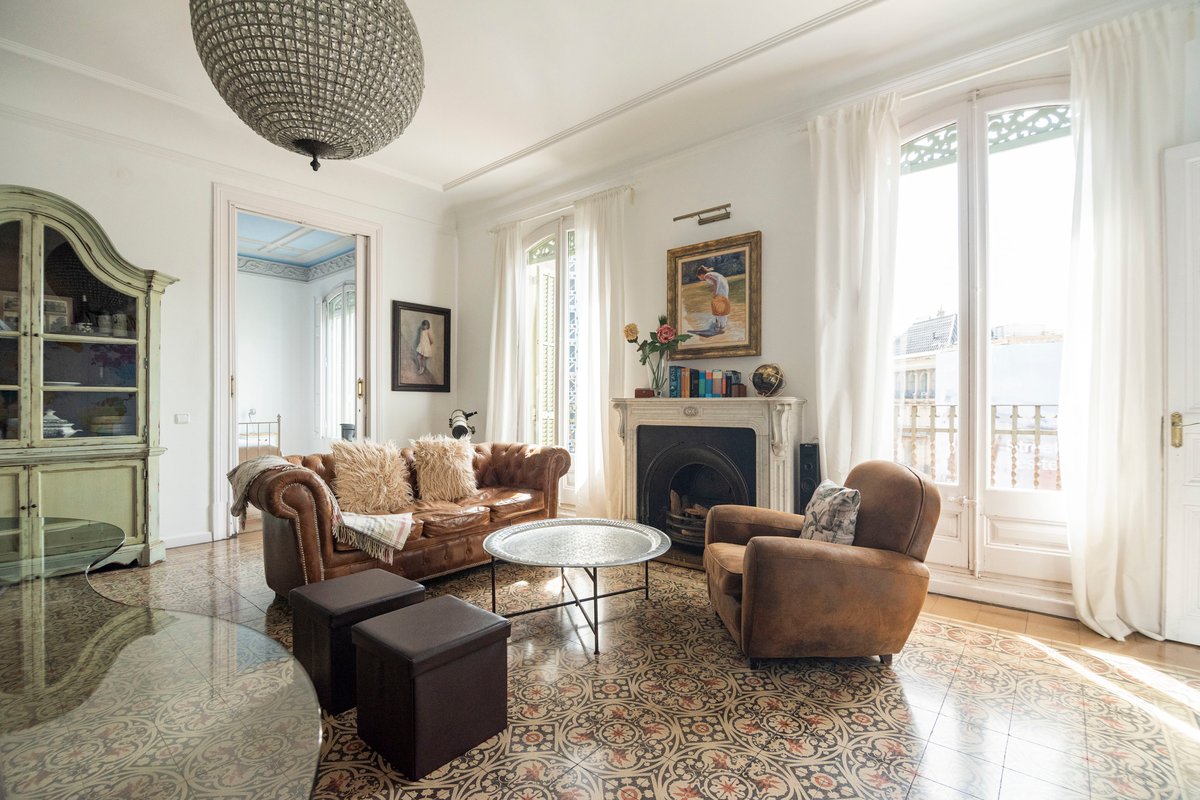 Luxury modernist apartment in the core of the city