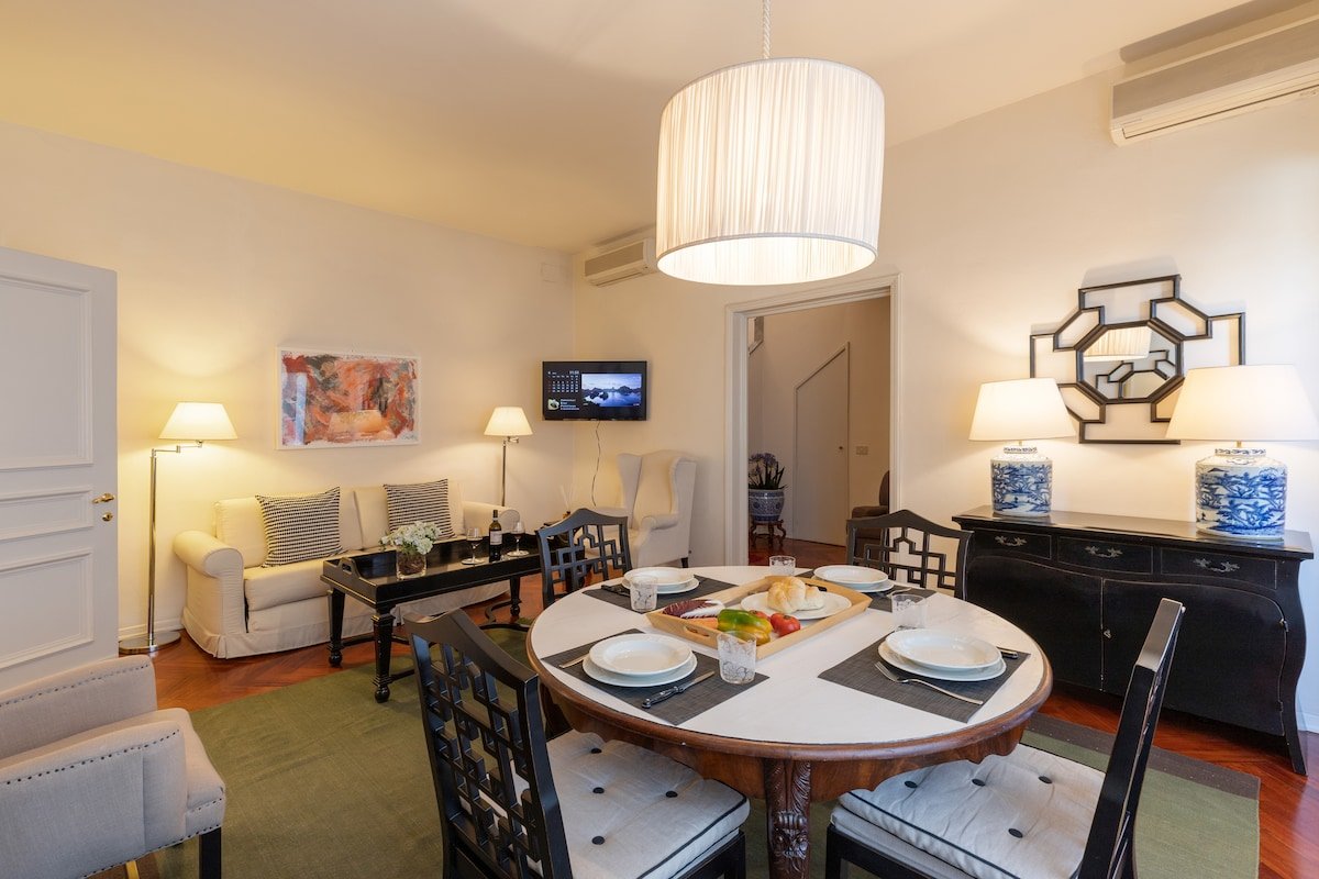 Damasco penthouse with terrace near the Duomo gallery image 3