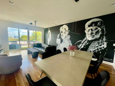 519 Music City~Luxury + Mural + 360 Rooftop Views!