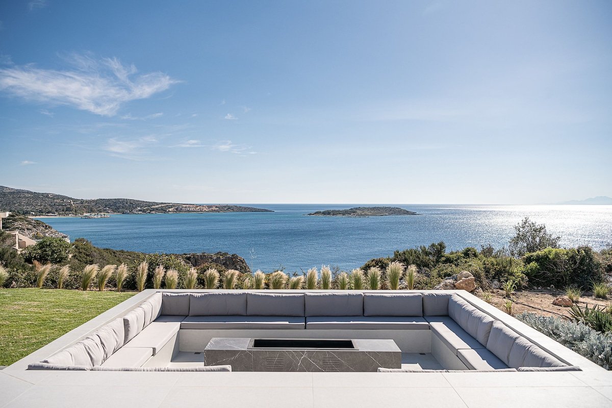 Balanced harmony above the sea: by etouri gallery image 3