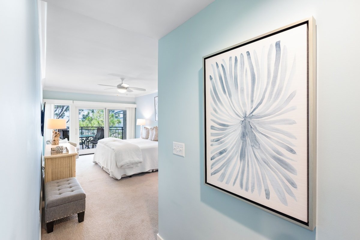 1879 Beachside Tennis Villas gallery image 3