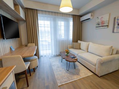 Van 05 / Superior 2+1 Room