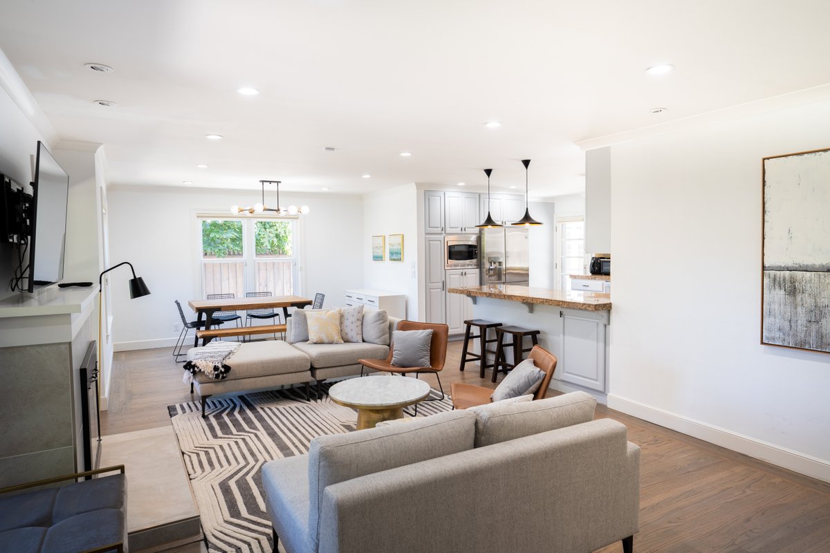 Modern Designer Home/ Palo Alto Weekly Promotion