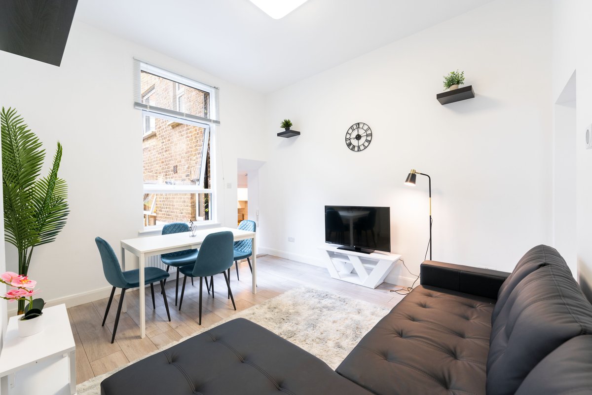 Farringdon 2 Bed Retreat