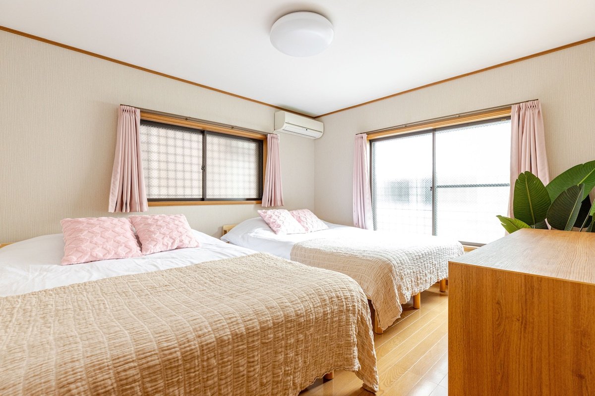 3LDK 13 guests.Direct bus to Narita and Haneda. gallery image 2