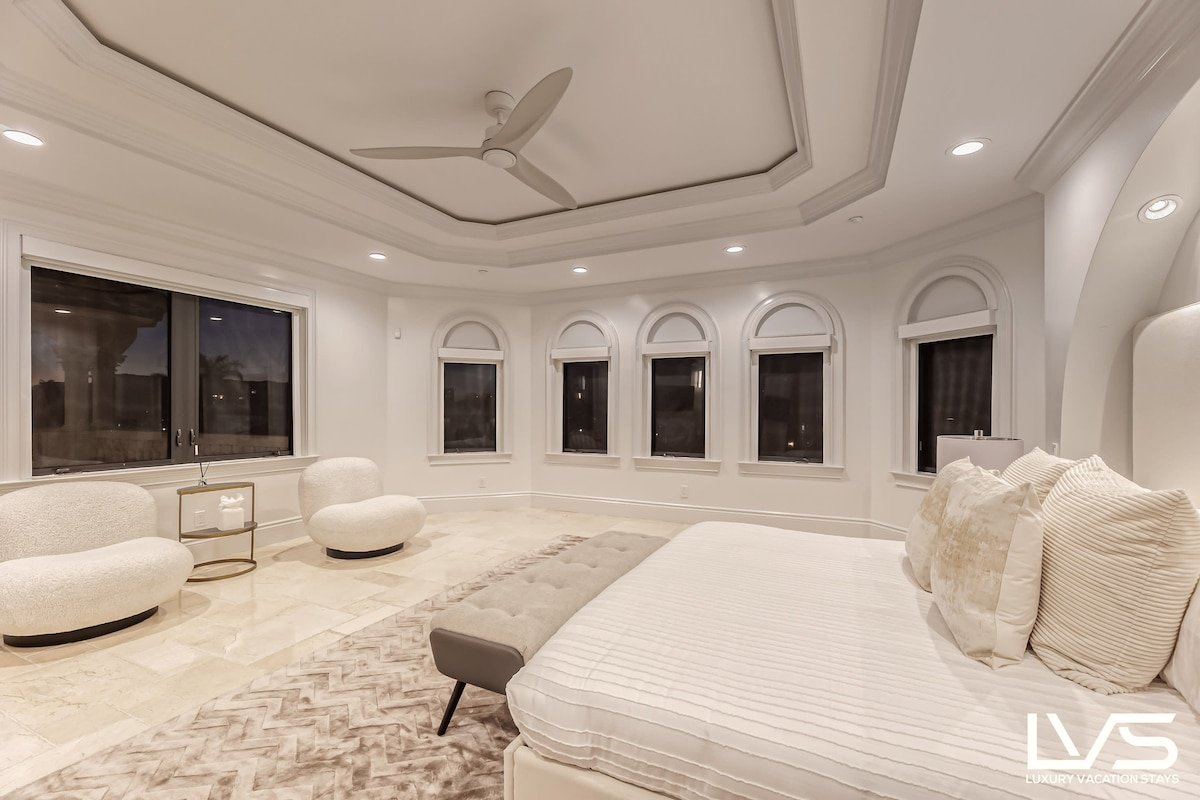 LVS Villa Rhodes: Palatial Waterfront Beach Estate gallery image 4