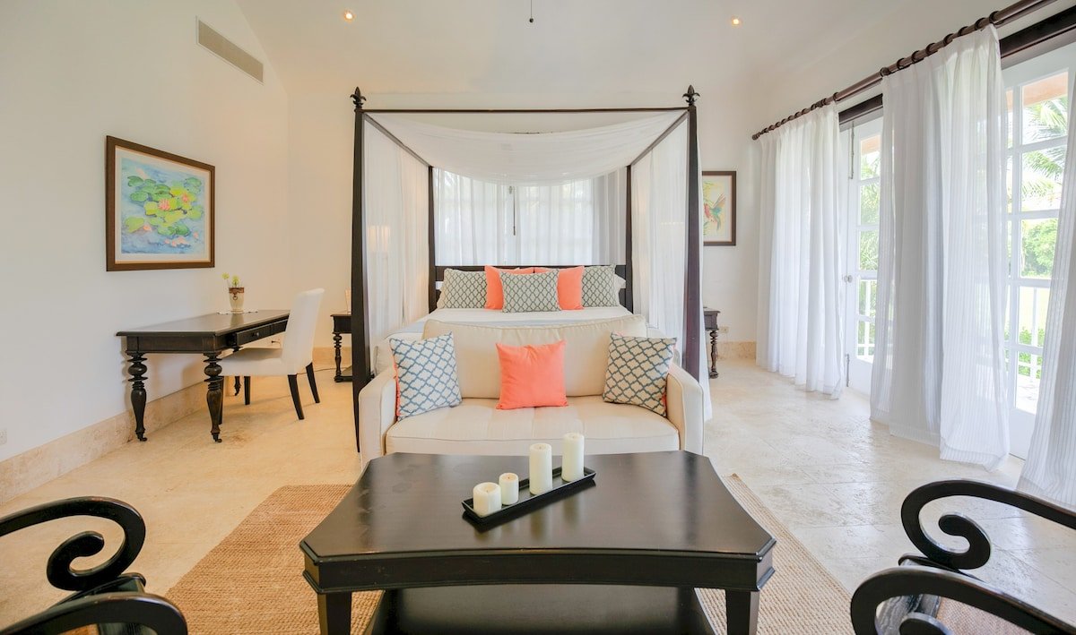 Arrecife 25 – Large villa with golf views gallery image 5