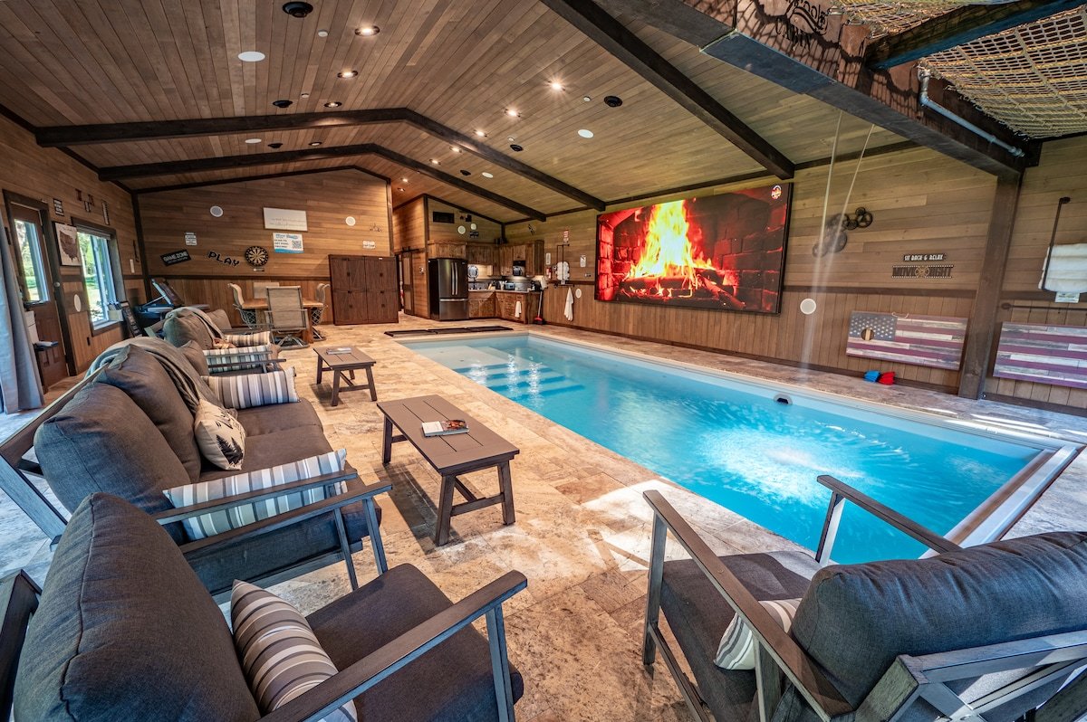 Luxury Indoor Pool Hot Tub Lake Pepin & Arcade gallery image 2