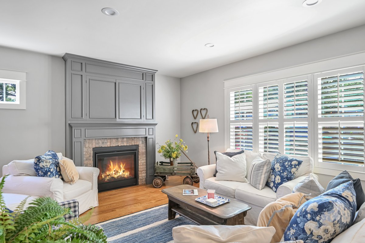 Charm & Elegance located in Historic Biltmore Area