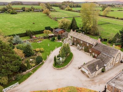 Sun Hill Farmhouse | Holiday at Home