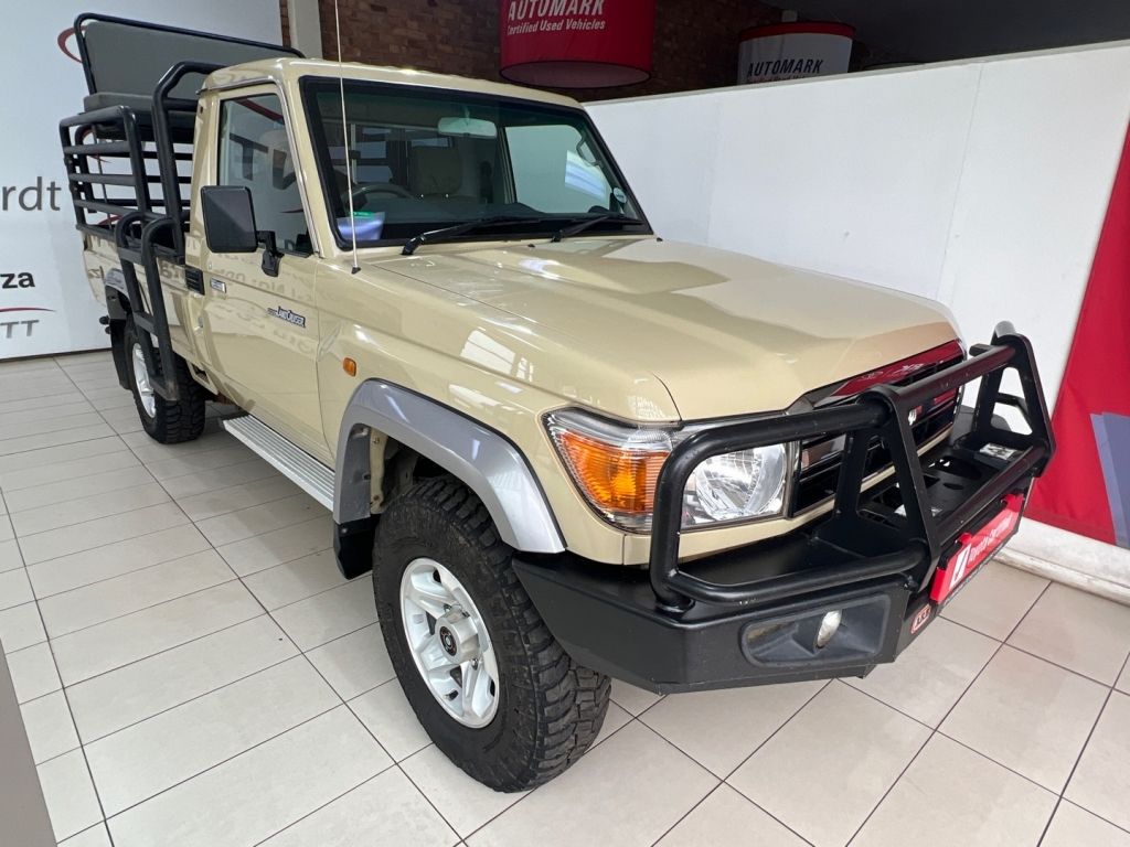 TOYOTA LAND CRUISER 79 4.0P  for Sale in South Africa