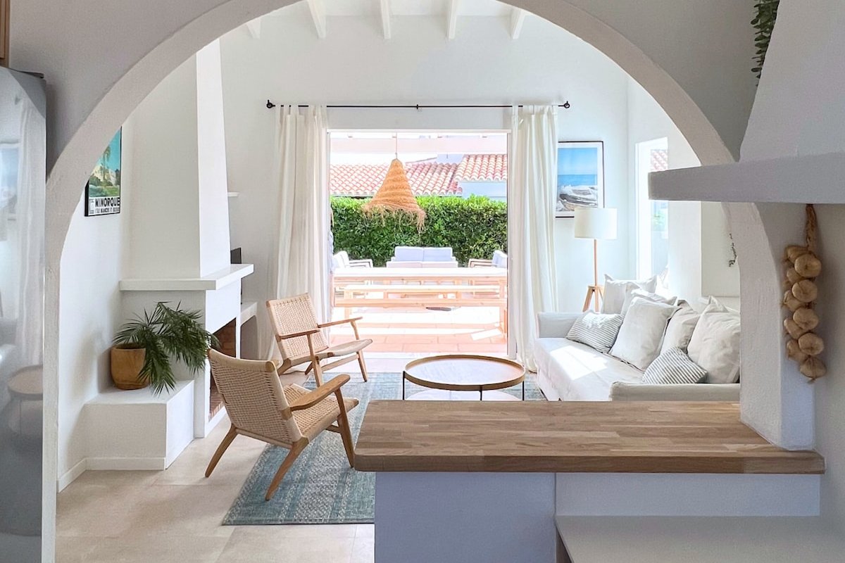 BiniVento – Lovely villa with pool near the beach gallery image 4