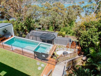 Blue Salt – exquisite views with pool & spa