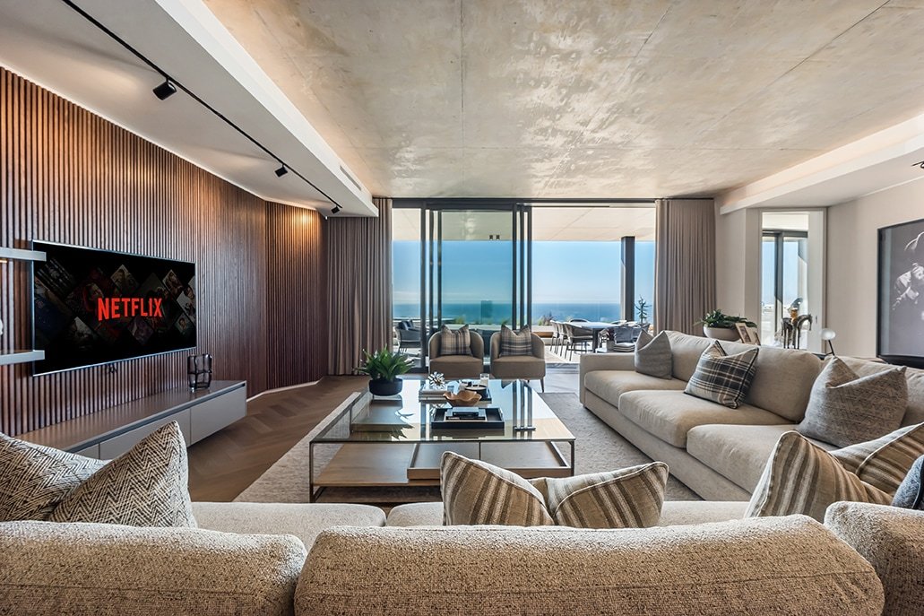 Priv. Pool / BBQ / 24h Security / Sunset / Garage