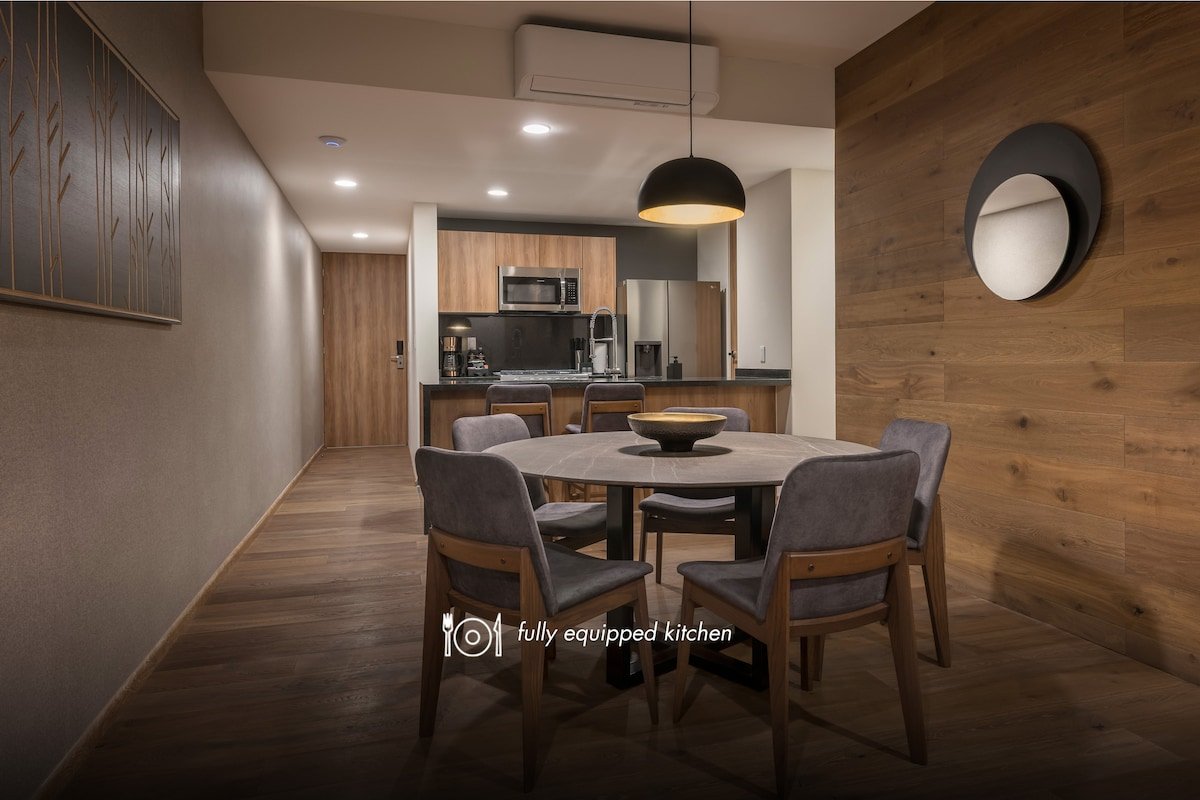 Condesa- Spacious Ste Live/Work 2BR 2BA *5pax* gallery image 4