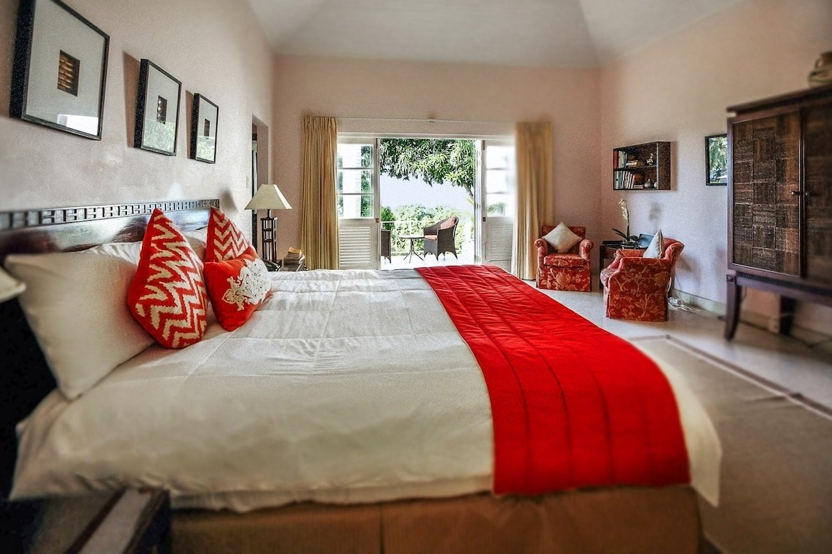 Oceanview 6-BR Villa| Beach Access, Chef Available gallery image 5