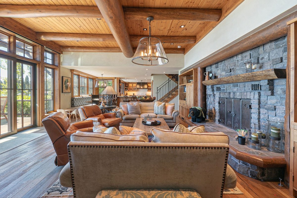 Beyond the Blue Lakefront – Hot Tub, Pier & Buoy gallery image 3