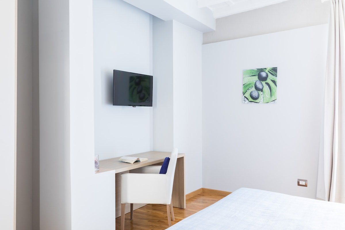 Spanish Steps House gallery image 5