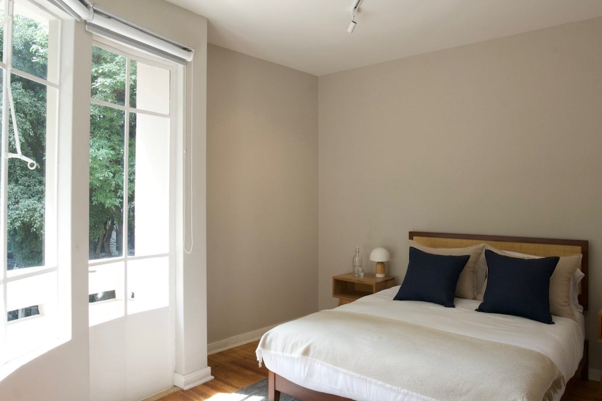 oolena | Stunning 3BR Apartment gallery image 3