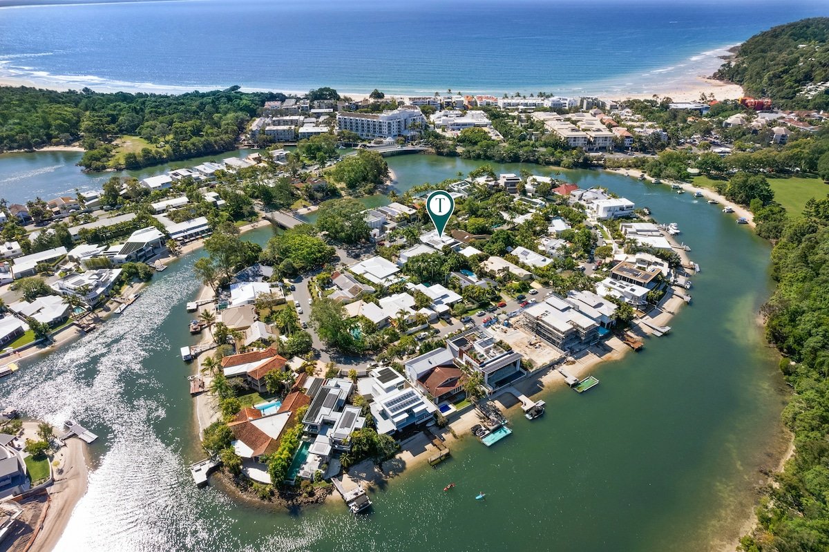 Witta Circle – Walk to Hastings St & Noosa Beach gallery image 3